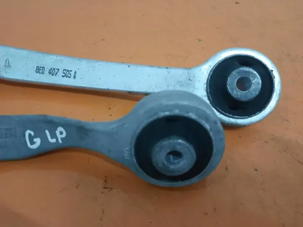 AUDI A6 C5 97-01 Braccio di Controllo Superiore Sinistro 8E0407505 image 2