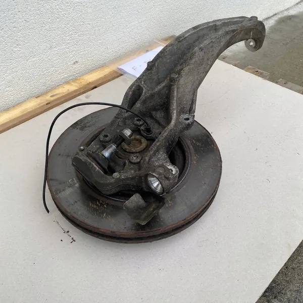 Höger Främre Knuckle + Nav + Skiva Jaguar F-TYPE 2019 image 2