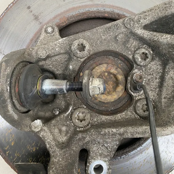 Höger Främre Knuckle + Nav + Skiva Jaguar F-TYPE 2019 image 3