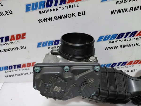 Colector de admisión BMW OEM 5B3F932 para S68 image 8