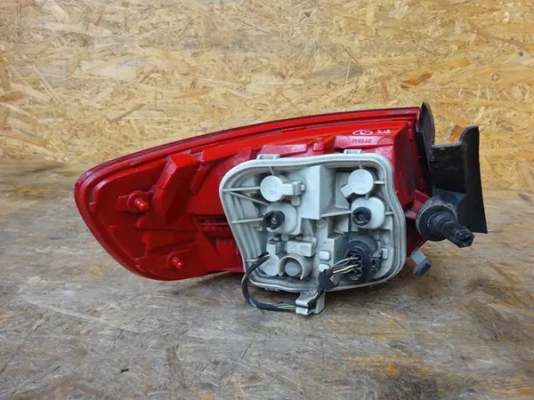 AUDI A3 8P 8P4 Luz Trasera LED Derecha 8P4945096E image 7