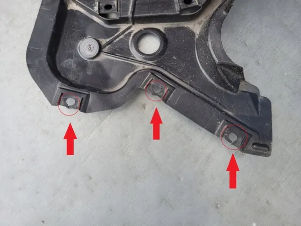 Front Right Wheel Arch Nissan X-Trail T32 63842-4CB0A image 3