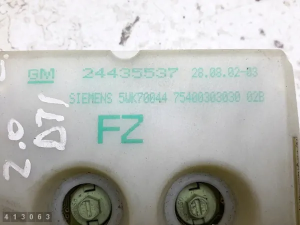 Ecrã de visualização Opel Zafira A OEM 24435537 image 5