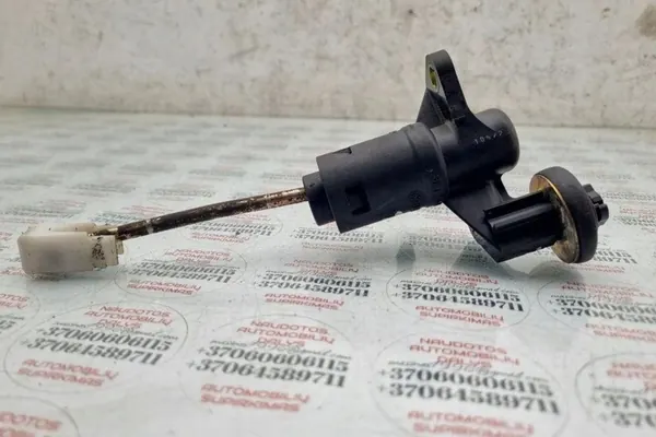 Kytkin sylinteri AUDI A4 AVANT 1.9L diesel 2003 8E1721401S image 3