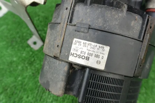 Pompe à air secondaire OEM A0001404285 Mercedes W211 image 7