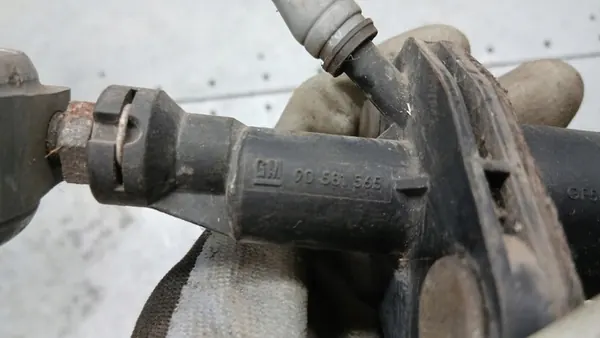 Kytkinpumppu Opel Zafira A 1.8B 90581565 image 4