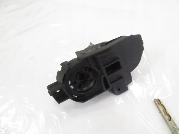 OEM wkładka zamka lewy przód BMW 5 F10 F11 image 7