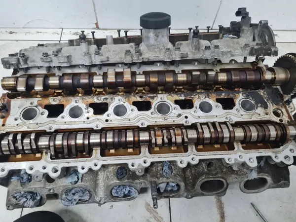 Volvo XC70 Motorhuvud OEM H518X - Begagnad image 7