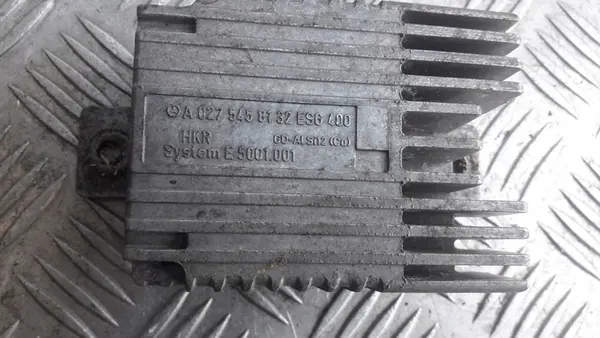 MERCEDES VANEO R170 Controlador de Ventilador A0275458132 image 2