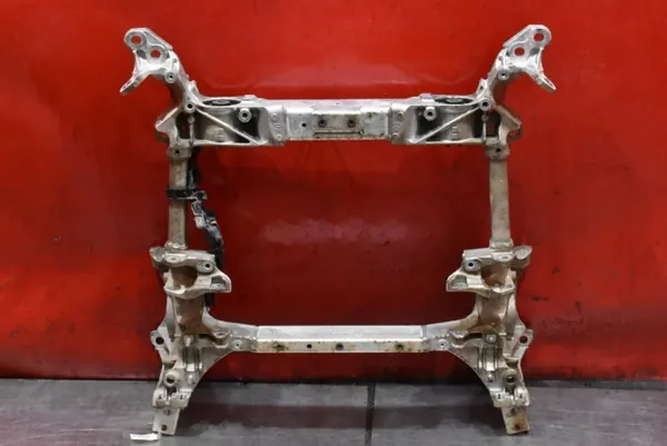 OEM 4KE399313C Etupalkki Audi E-Tron 55:lle image 2