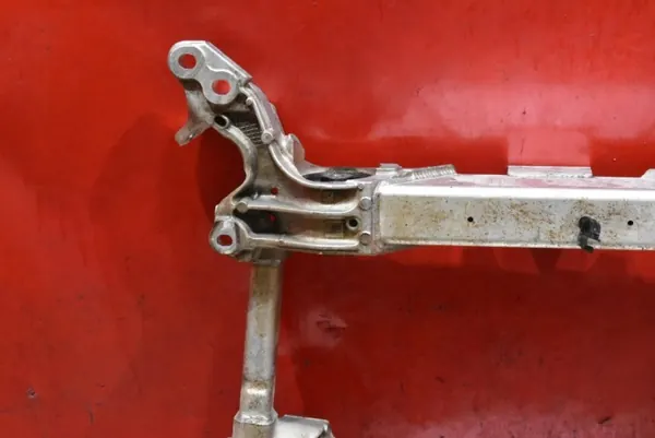 OEM 4KE399313C Etupalkki Audi E-Tron 55:lle image 8