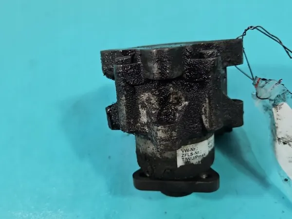 Pompe de direction OEM 4F0145156A pour Audi A6 C6 image 7