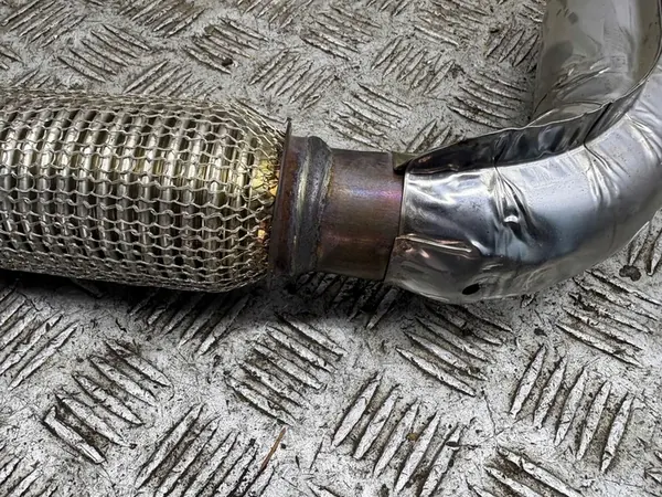 Peugeot 2008 II 2023 Conector flexível de escape OEM AMD211788 image 3