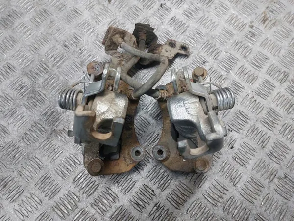 Gebrauchte Hintere Bremsscheiben & Bremszangen Mazda 6 2.0 16V image 9