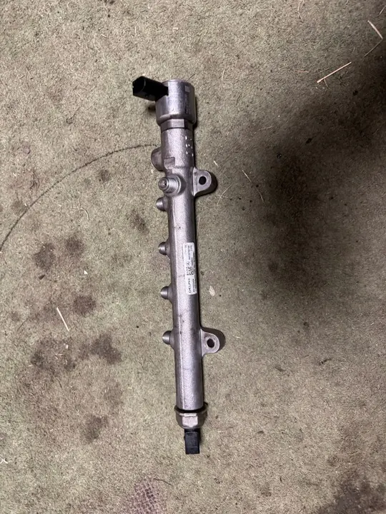 Injectorenrail Mercedes Sprinter W906 A6510700700 image 10