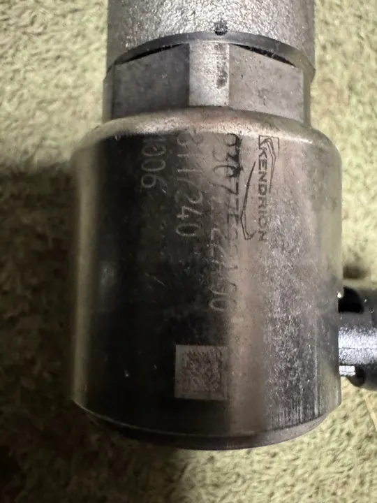 Injectorenrail Mercedes Sprinter W906 A6510700700 image 2