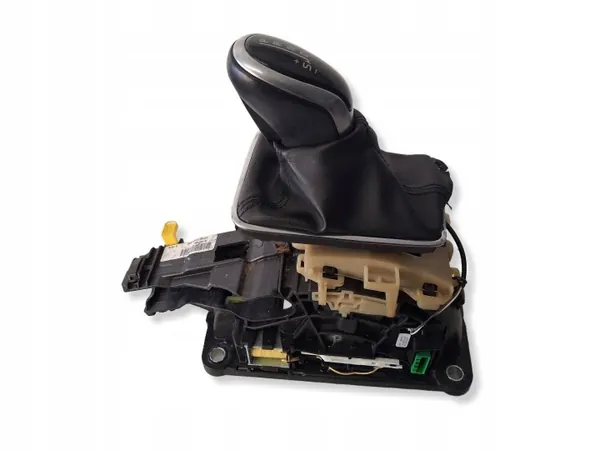Selector de Marchas Volvo V40 II OEM 31367680 - Usado image 4
