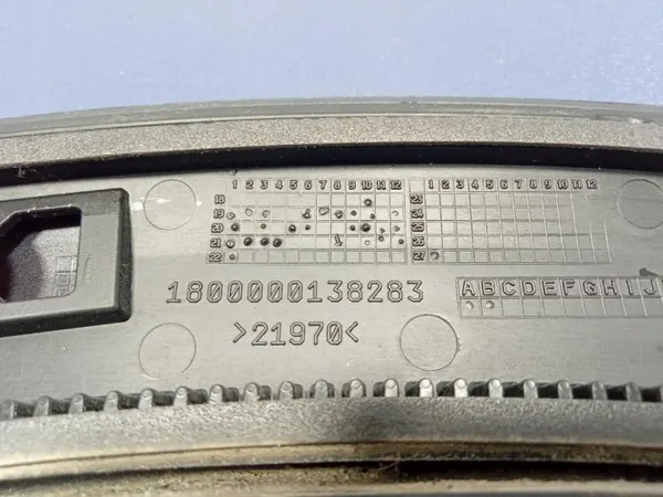 Audi SQ8 Q8 Para-lamas traseiro esquerdo OEM 4M8853817E image 9