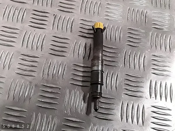 Iniettore carburante Skoda Fabia Mk1 (6Y) image 2