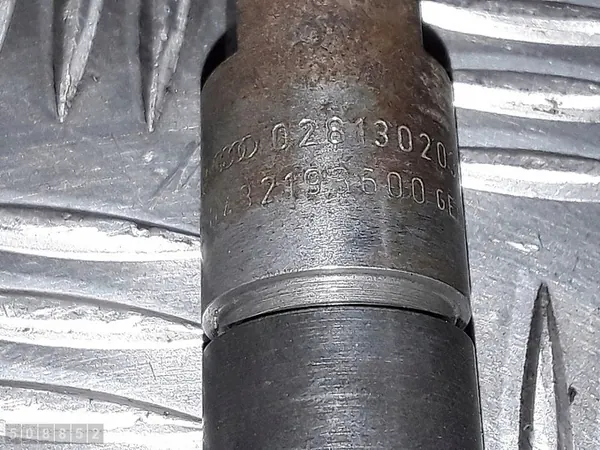 Iniettore carburante Skoda Fabia Mk1 (6Y) image 3