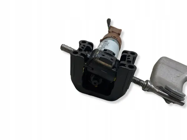 Moteur de siège Volvo XC90 OEM C06710103 - Occasion image 7
