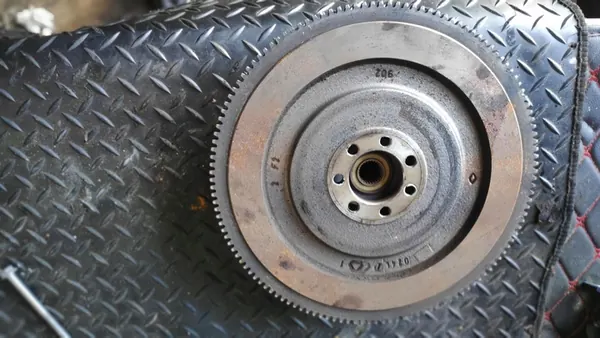 Kytkinlevy 1.5 DCI Renault Clio IV image 2