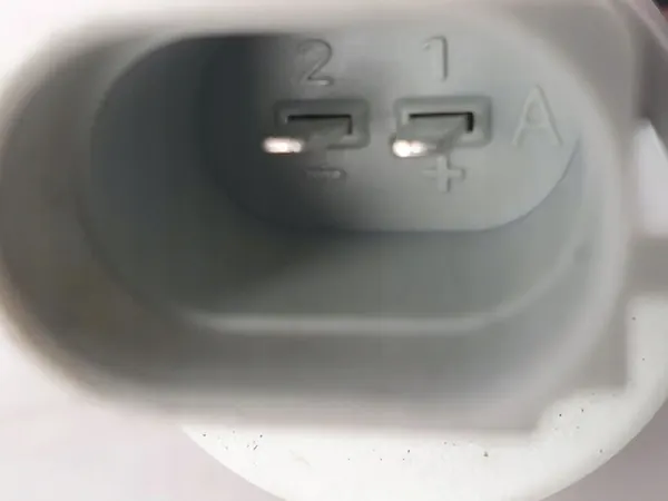 BMW 2 F22 F23 2020 Tuulilasinpesurin pumppu OEM image 2