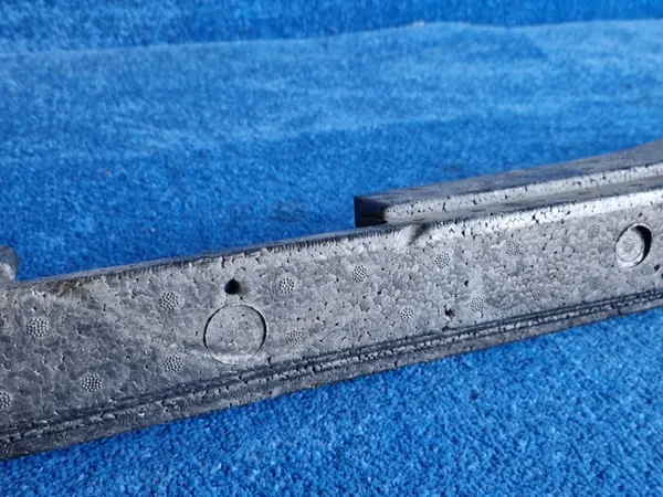 VOLVO XC60 II Etupuskuri Iskunvaimennin OEM 31425183 image 5