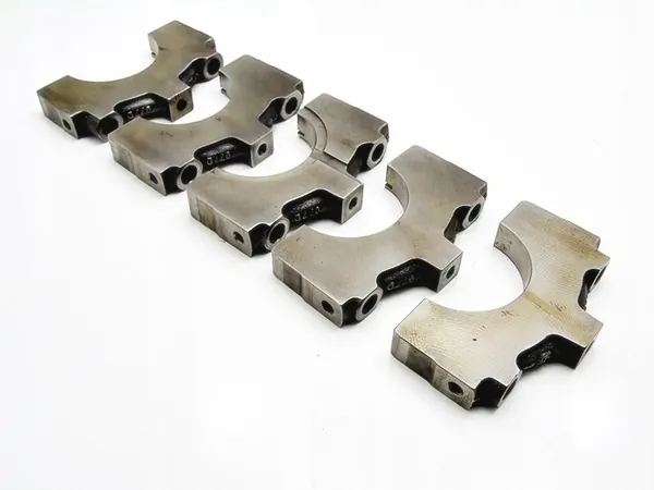 Suportes de virabrequim 4.2 V8 Audi A8 D3 Spyker C8 OEM 077D image 2