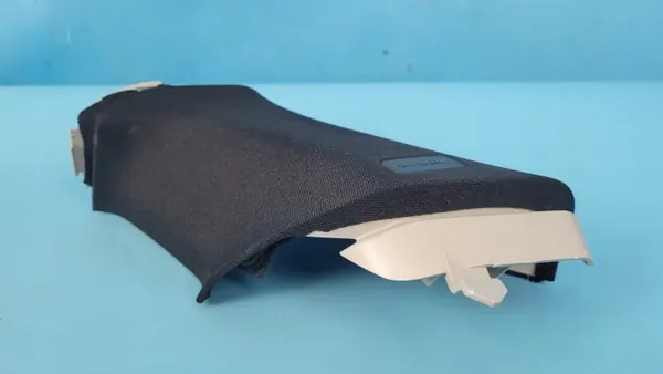 Couvre-pilier C Mercedes EQE 350+ OEM A2956905600 image 3