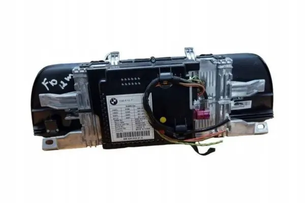 BMW 5 F10 Navigointinäyttö OEM 990001045 image 4
