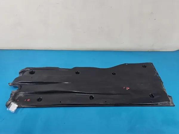 OEM 5WA825202E Oikea Alustasuojus Cupra Formentor image 2