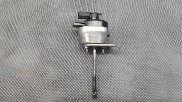 Turboactuator OEM 40 13673a voor VW T6 2.0 TDI image 3
