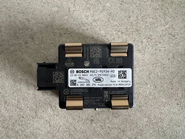 Capteur radar ACC OEM M8E2-9G934-AD pour Range Rover image 3