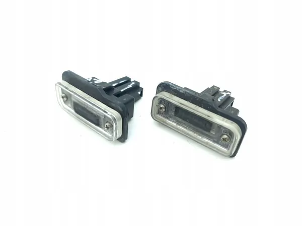 Tesla Model S 2015 Kennzeichenleuchten-Set OEM AMD199504 image 2