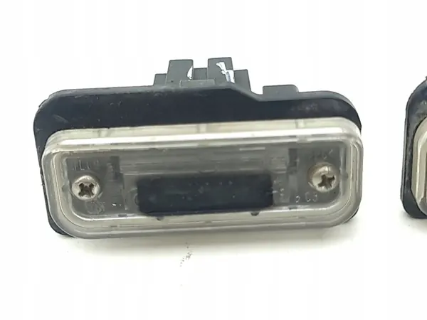 Tesla Model S 2015 Kennzeichenleuchten-Set OEM AMD199504 image 3