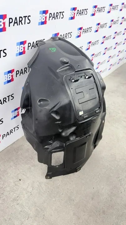 BMW F30/F31 Etu oikea pyöränkaari OEM BB1 7260726 image 2