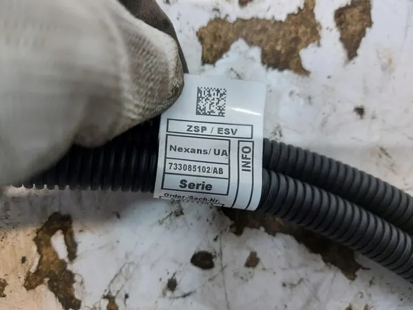 BMW G23 G22 M440i Cabrio Ruiskutuskaapeli 7330851 image 4