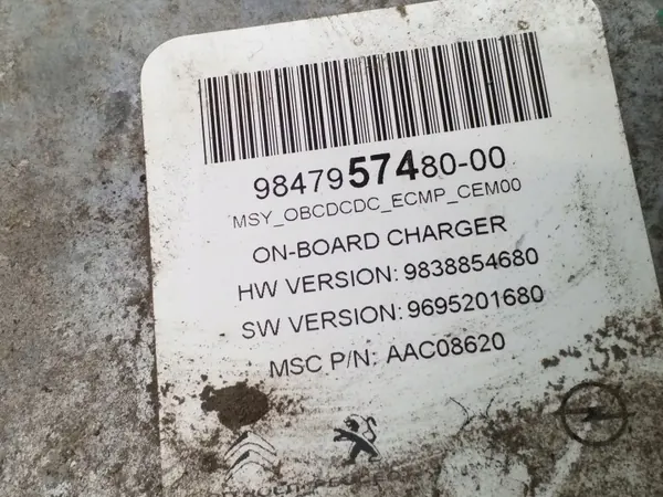 Convertidor de voltaje OEM 9847957480 para Peugeot 208 2020 image 7