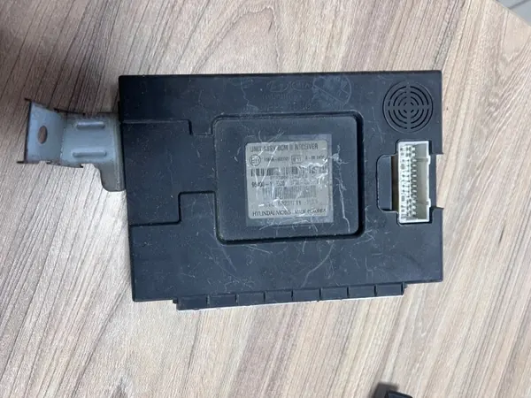 Module Confort Kia Rio OEM 954001WEC0 - Occasion image 2