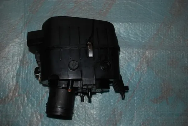 Caixa filtro de ar Maserati Quattroporte VI Ghibli OEM 670001543 image 2