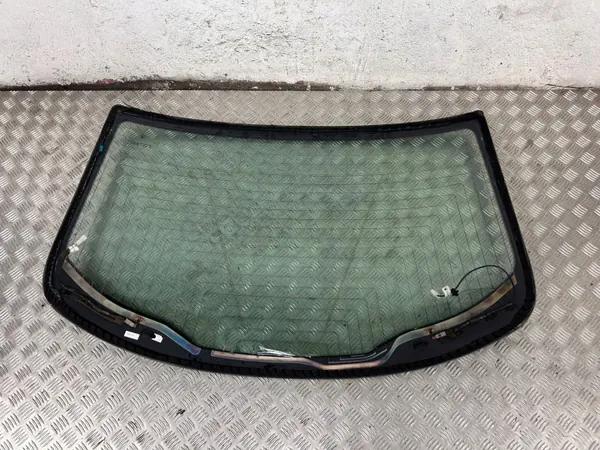 Maserati Ghibli Heckscheibe OEM 12345 - Gebraucht image 3