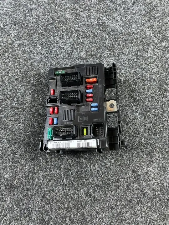 Peugeot/Citroen BSM-B2 Module 9650618580 Zekeringkast image 2