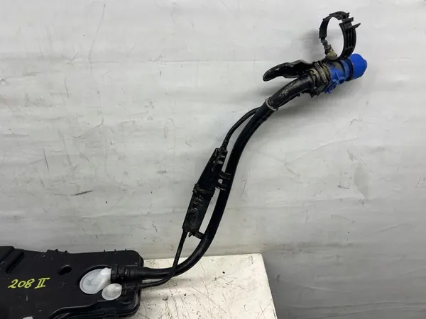 Peugeot 208 II 1.5 BlueHDI AdBlue Tank Complete 9827948380 image 3