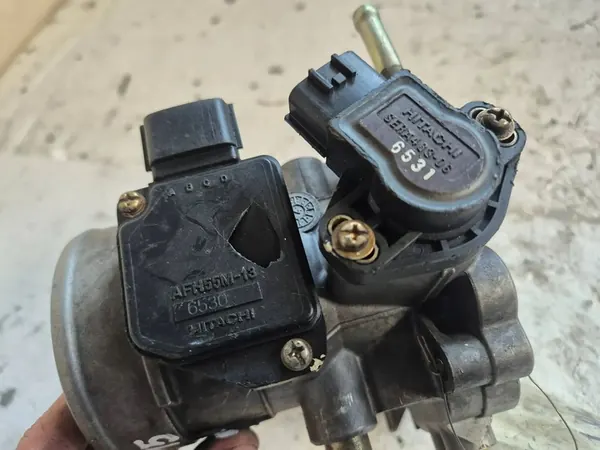 Throttle Body HITACHI AFH55M-13 Suzuki Baleno 00- image 5