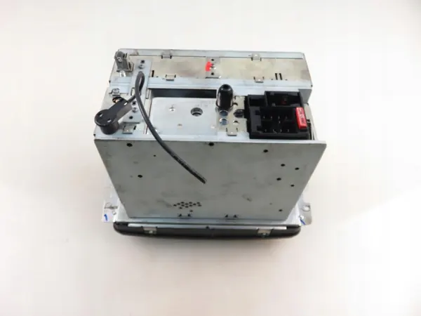 Autoradio CD Bosch d'occasion OEM 2038275242 image 4