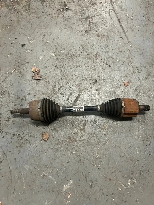 VW T5 LIFT 2.0 BITDI Vänster Halvaxel 7E0407271L image 2