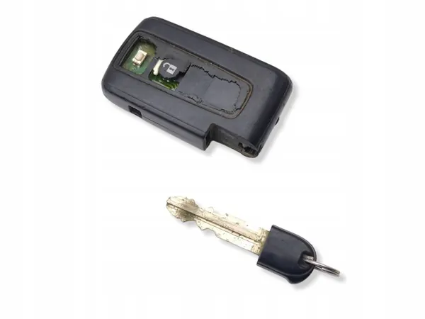 Llave Toyota Corolla Verso OEM AMD233332 - Usado image 7