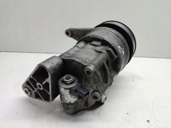 Bomba de dirección asistida BMW X5 E70 OEM 679328703 image 4
