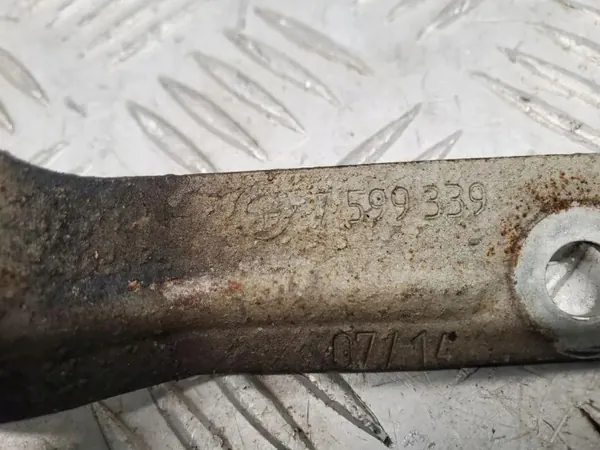 BMW X5 F15 2015 Avgasfäste OEM 7599339 image 3